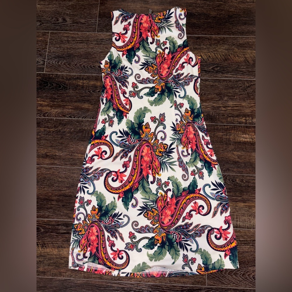 Tommy Bahama Floral Paisley Print Skirt - Picture 4 of 4